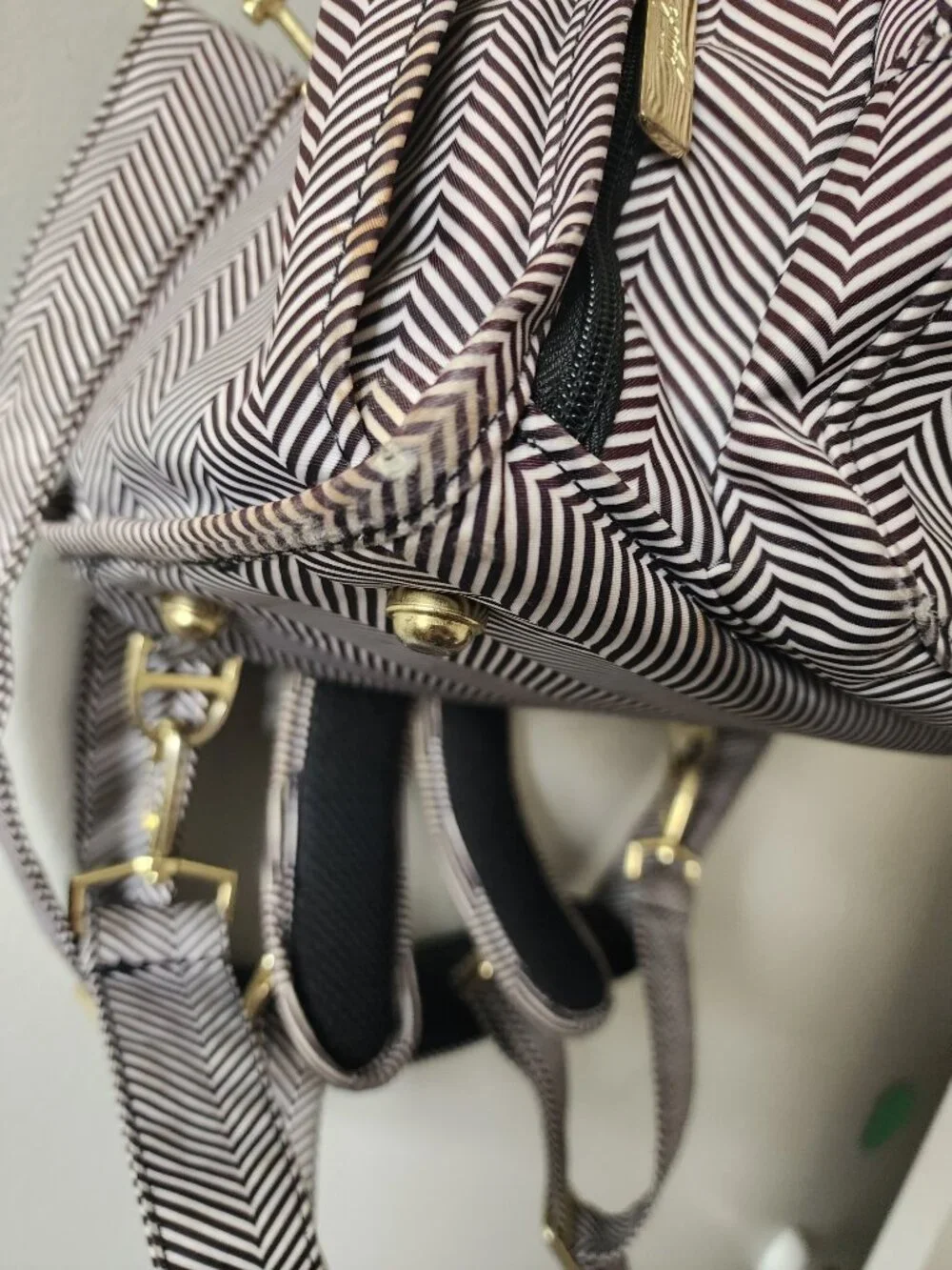 Ju-Ju-Be Be Right Back BRB Backpack Diaper Bag The Commodore Chevron Stripe